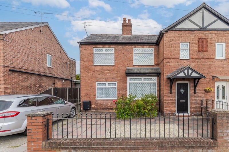 Mayfield Drive, Cuddington, CW8