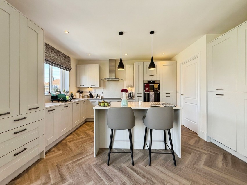 Images for Beamont Crescent, Woodford, SK7