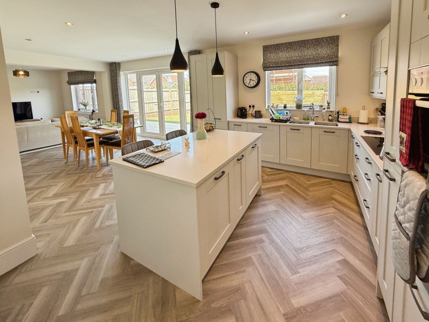 Images for Beamont Crescent, Woodford, SK7