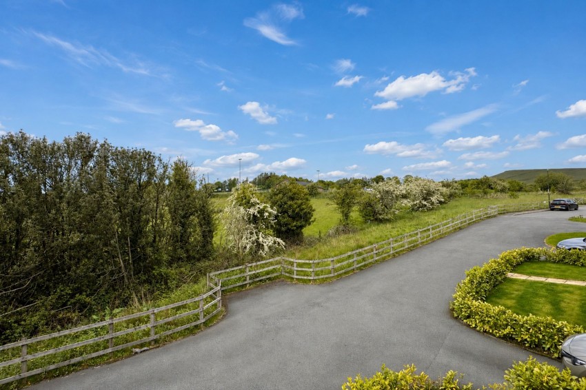 Images for Cherry Grove, Glossop, SK13
