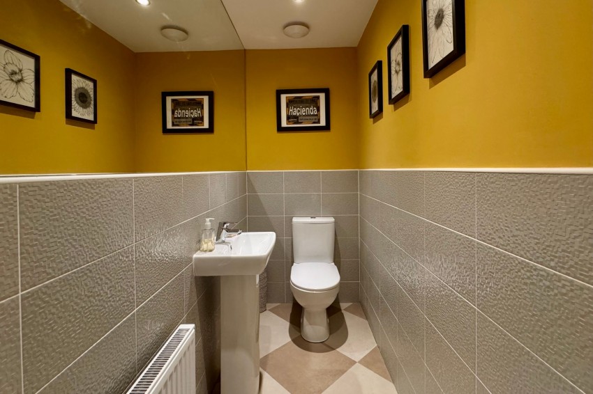 Images for Cherry Grove, Glossop, SK13