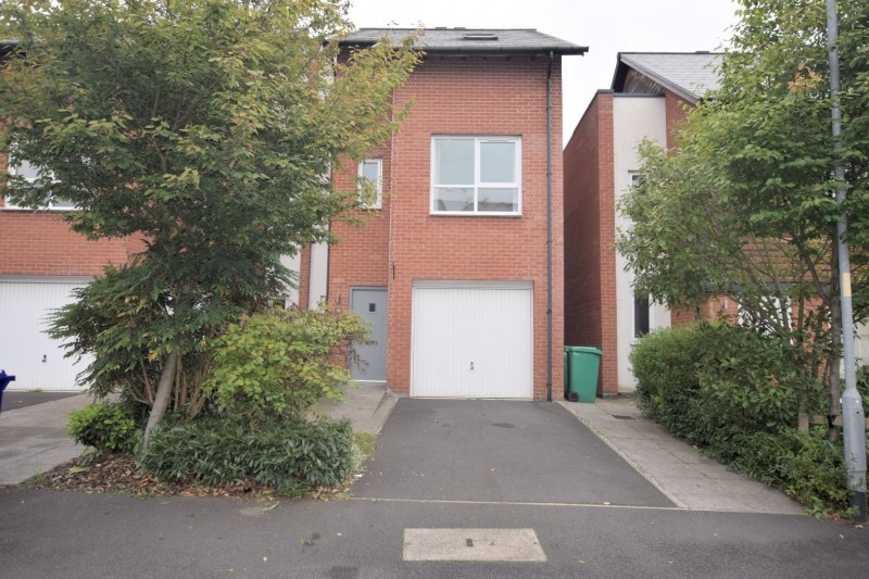 Robert Harrison Avenue, Didsbury