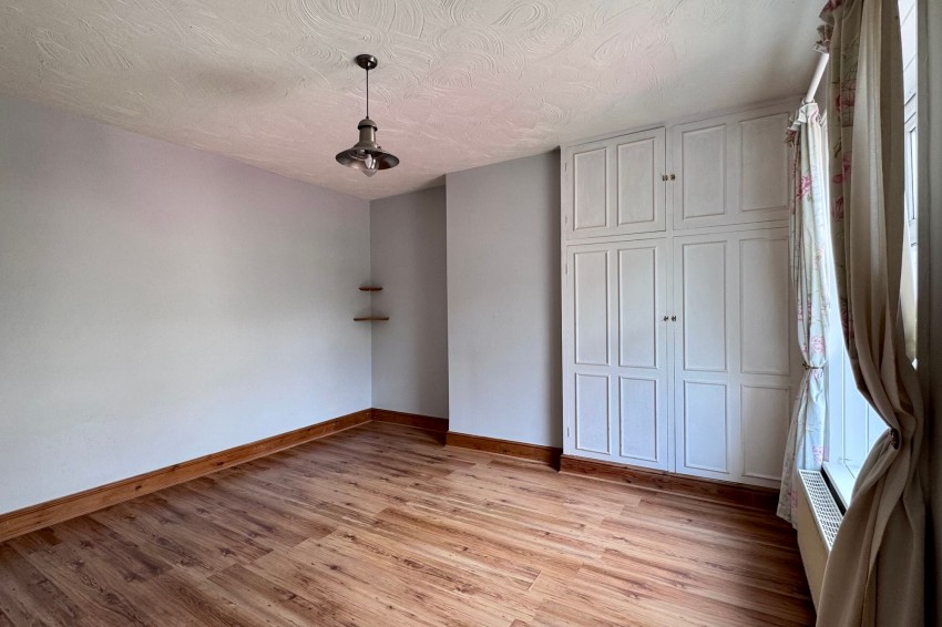 Images for Queen Street, Hadfield, SK13