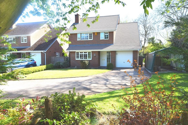 Ravenscroft, Holmes Chapel