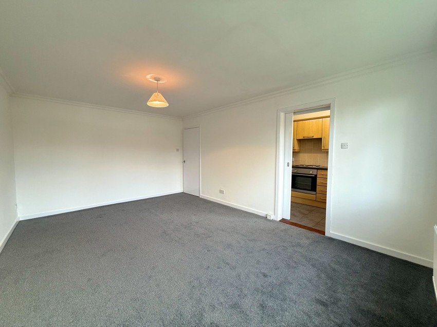 Images for Rookfield Avenue, Sale, M33