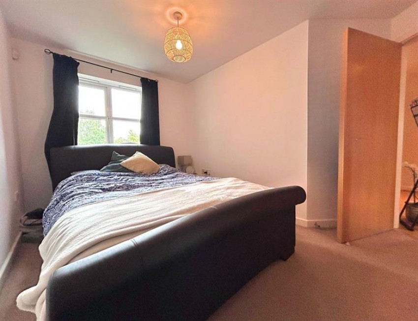 Images for Russell Place, Sale