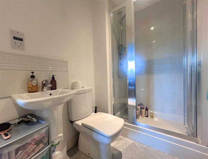 Images for Russell Place, Sale