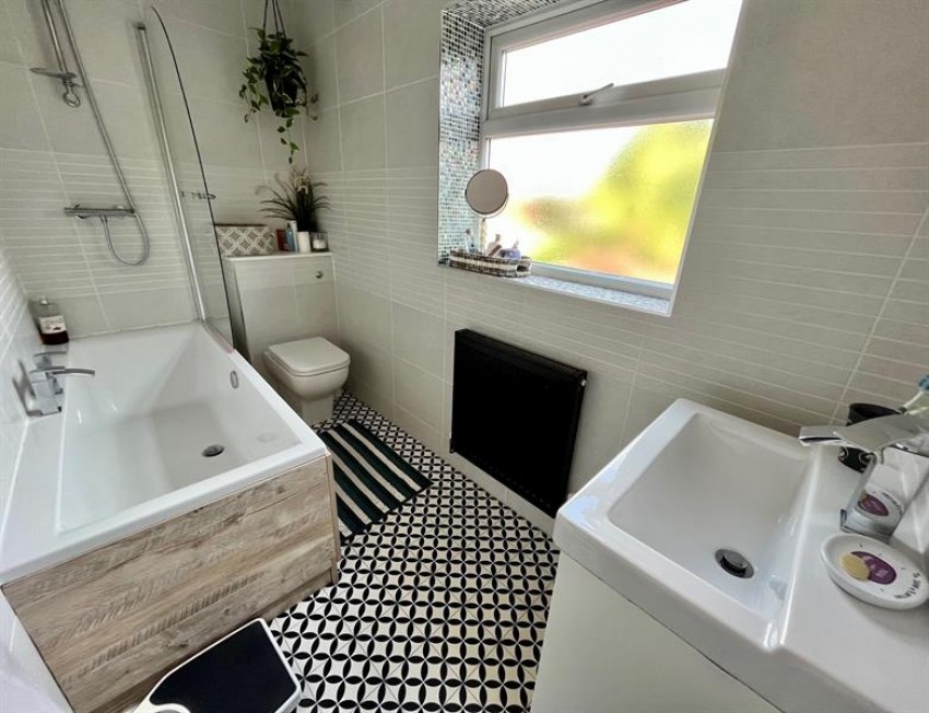Images for Parrs Wood Road, East Didsbury