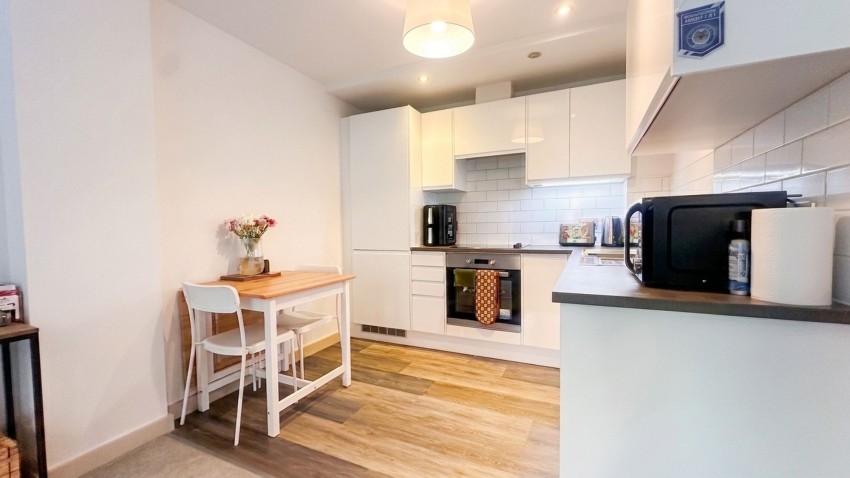 Images for First Avenue, Poynton, SK12
