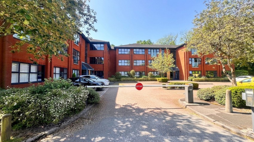 Images for First Avenue, Poynton, SK12