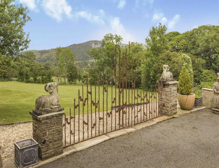 Images for Meg Lane End, Sutton, Macclesfield