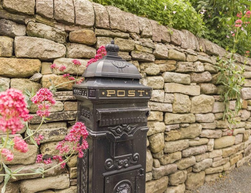 Images for Meg Lane End, Sutton, Macclesfield