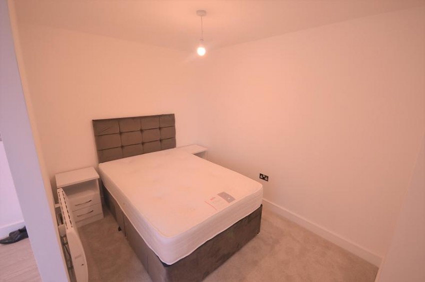 Images for London Road South, Poynton