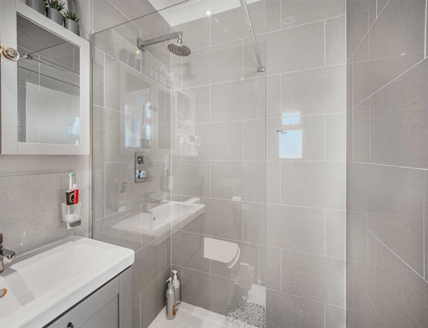 Images for Lichfield Avenue, Hale
