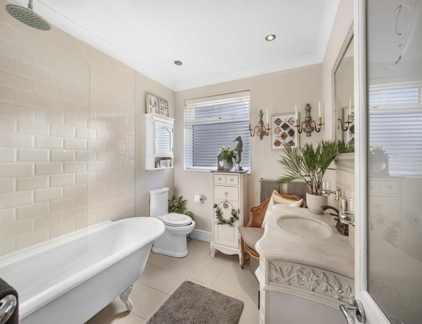 Images for Lichfield Avenue, Hale