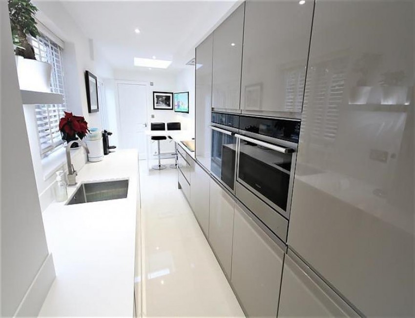 Images for New Street, Wilmslow