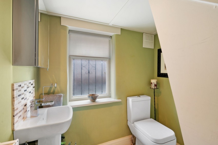 Images for Framingham Road, Sale, M33