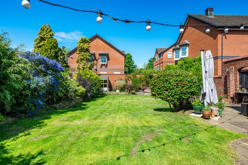 Images for Framingham Road, Sale, M33