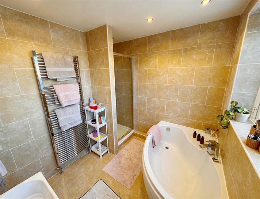 Images for Hawthorn Grove, Bramhall