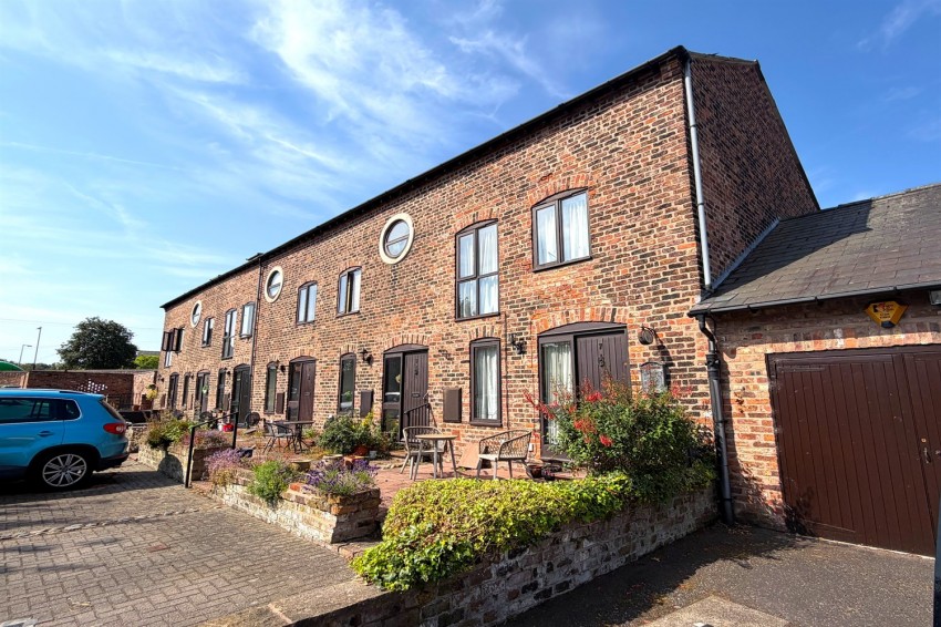 Images for Manor Farm Court, Langdale Way, Frodsham