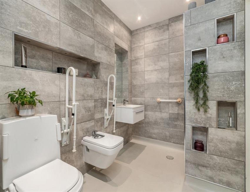 Images for Barnfield House, St Hilarys Park, Alderley Edge
