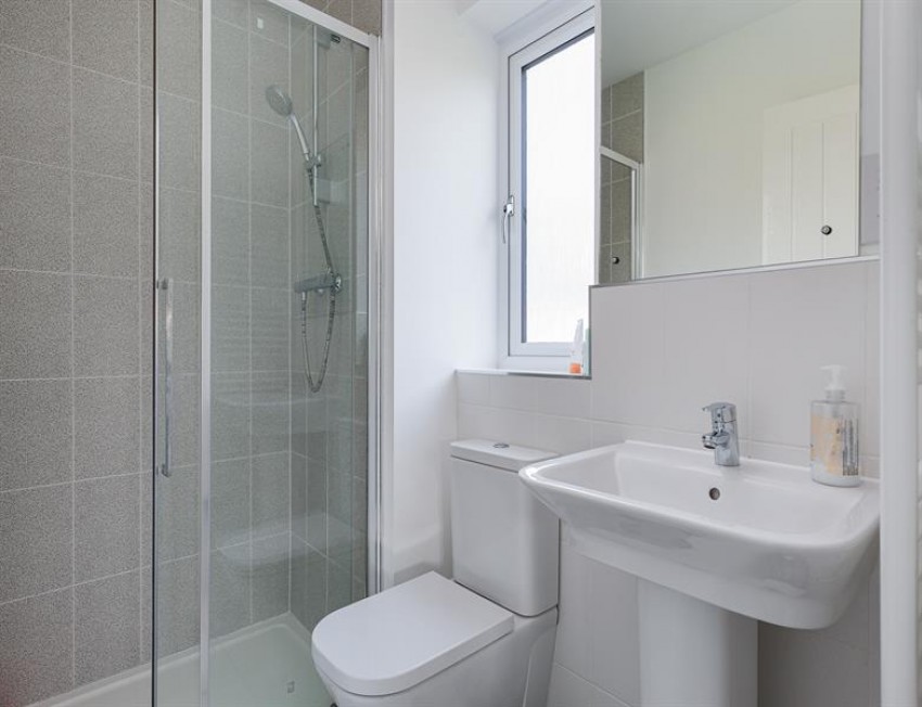 Images for Head of cul de sac location and private landscaped garden in Thistle Close