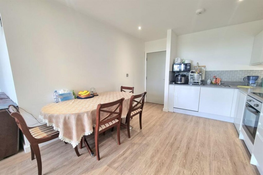Images for Dane Road, Metro House, M33