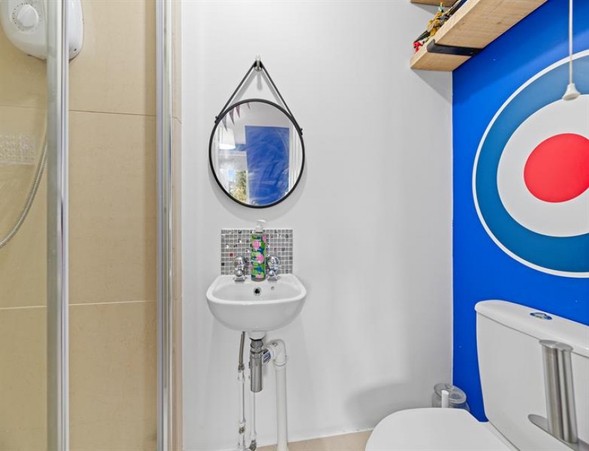 Images for Warren Court, Frodsham