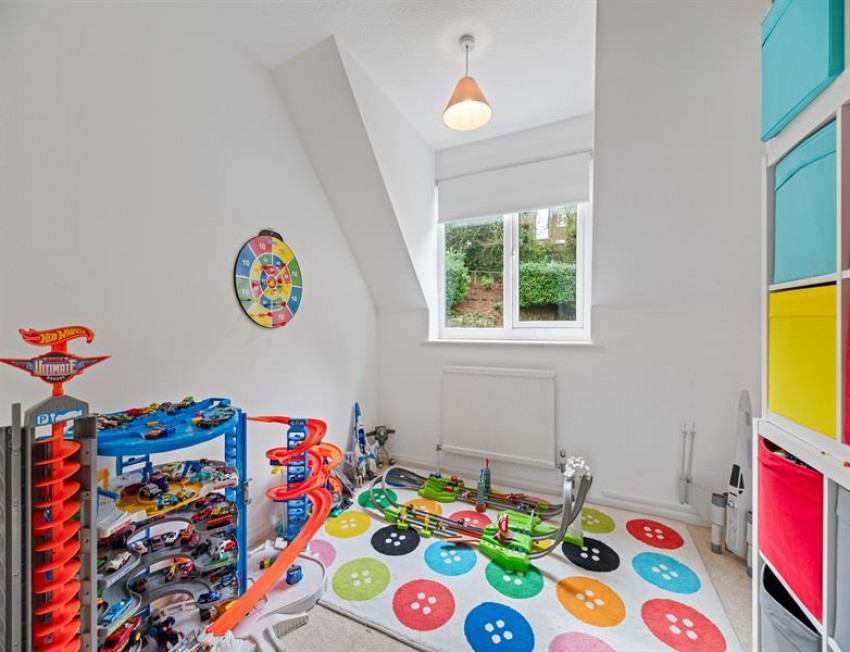 Images for Warren Court, Frodsham