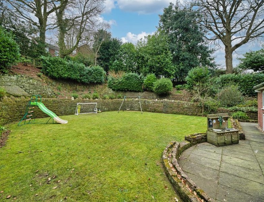 Images for Warren Court, Frodsham