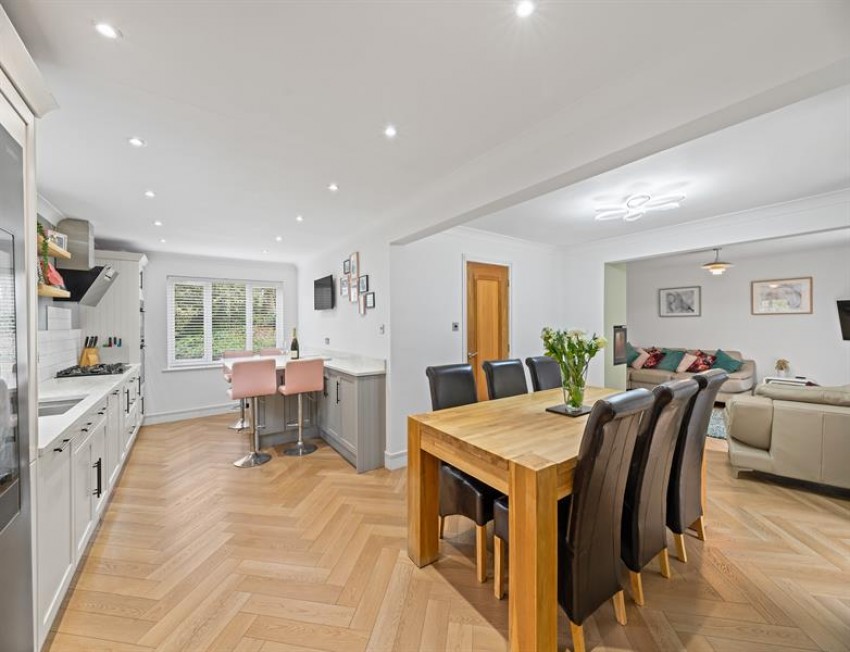 Images for Warren Court, Frodsham