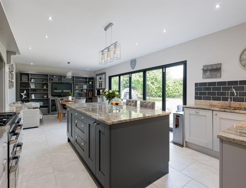 Images for 2612 square feet, 0.30 acre in Clotton, just five minutes drive from Tarporley village