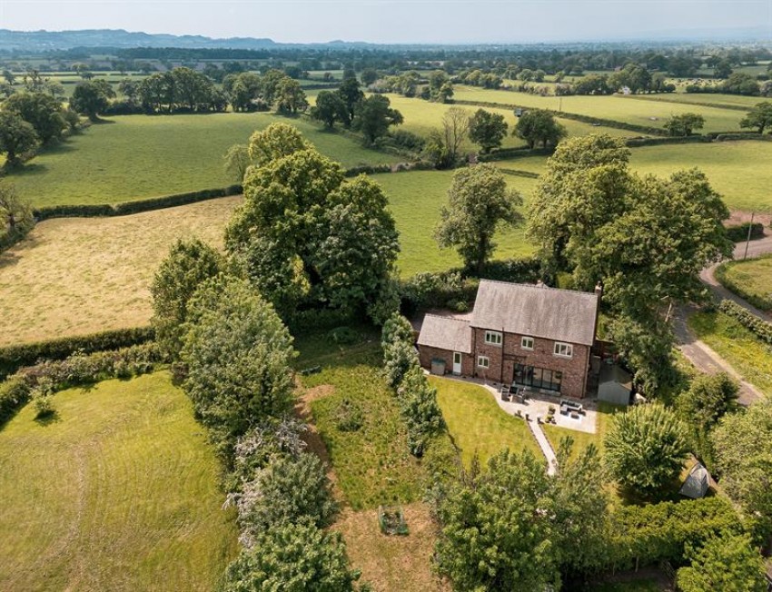 Images for 2612 square feet, 0.30 acre in Clotton, just five minutes drive from Tarporley village