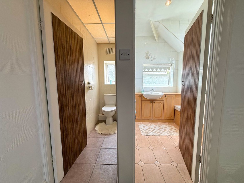 Images for Avonlea Road, Sale, M33