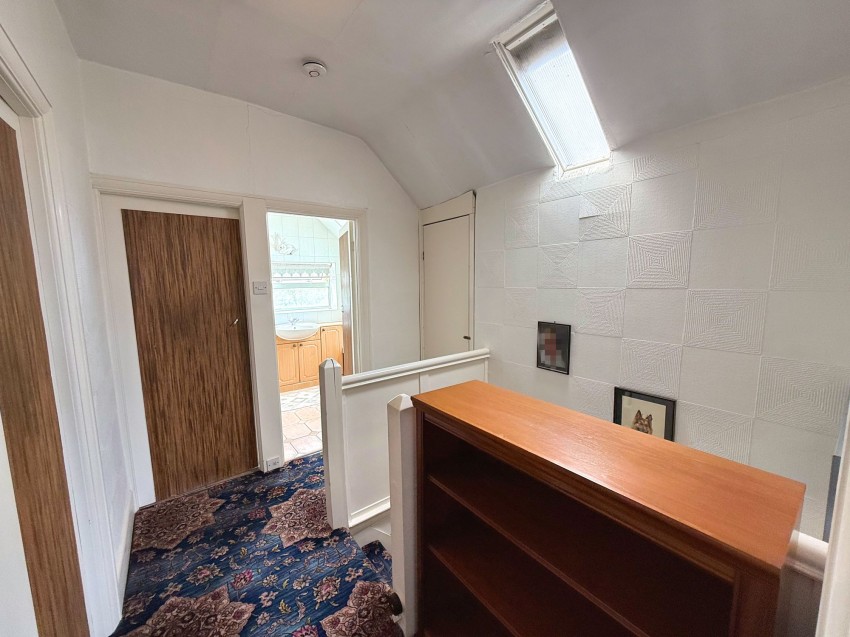 Images for Avonlea Road, Sale, M33