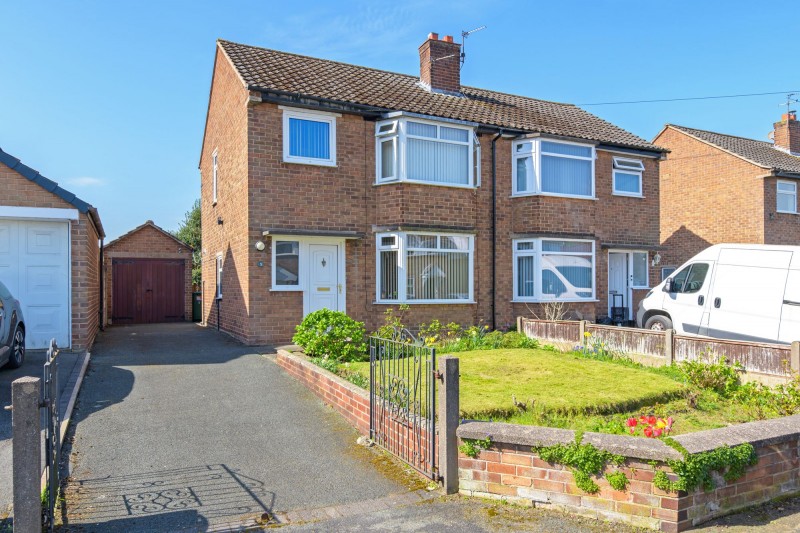 Hawthorne Road, Frodsham, WA6
