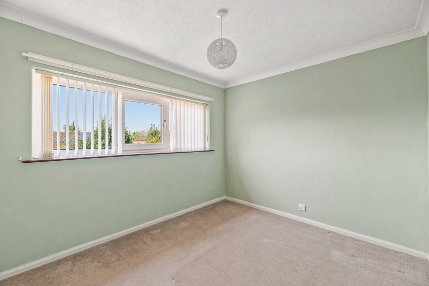 Images for Hawthorne Road, Frodsham, WA6