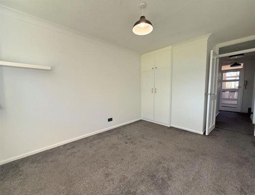 Images for The Avenue, Moss Manor, M33