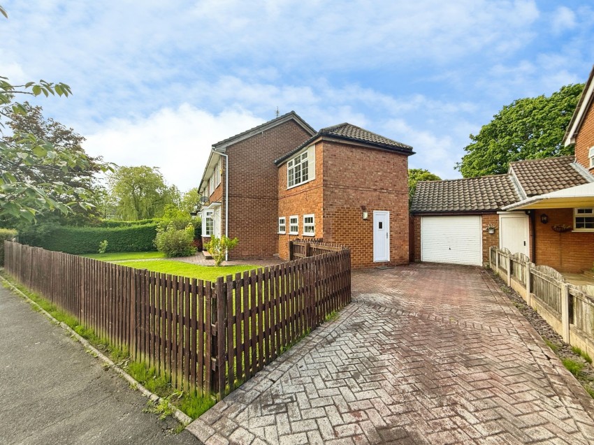 Images for Patch Lane, Bramhall, SK7