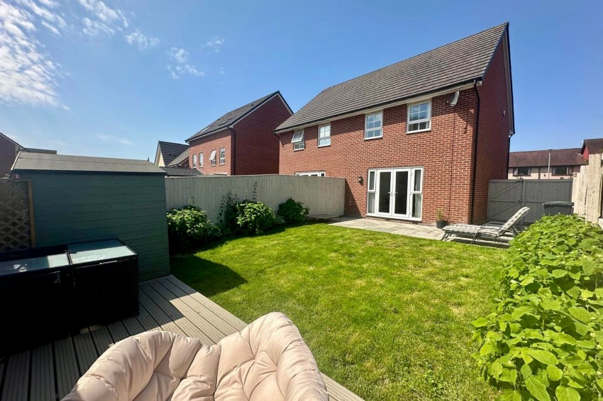 Images for Honiton Avenue, Hyde, SK14