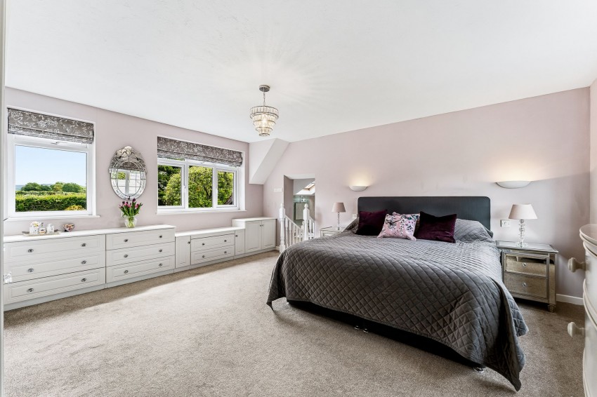 Images for 16 South View Avenue, Gawsworth, SK11