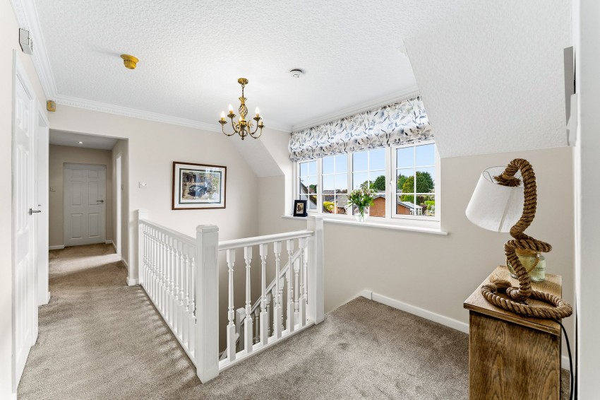 Images for 16 South View Avenue, Gawsworth, SK11