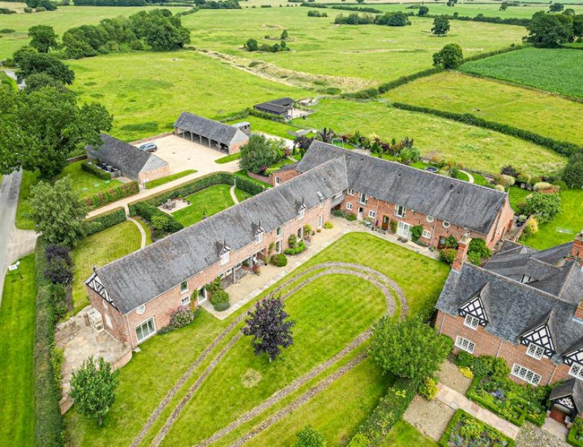 Images for Alpraham Hall Barns, Alpraham Green, Alpraham, Tarporley