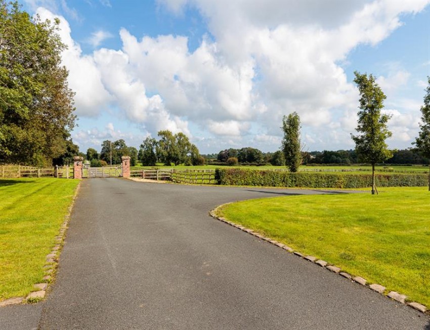 Images for Bulkeley Grange Barns, Bulkeley
