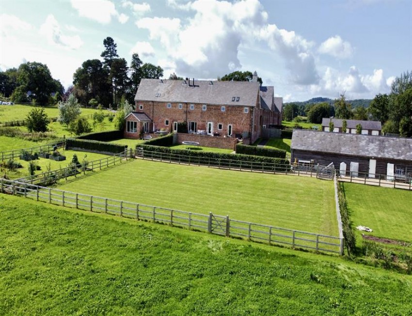 Images for Bulkeley Grange Barns, Bulkeley