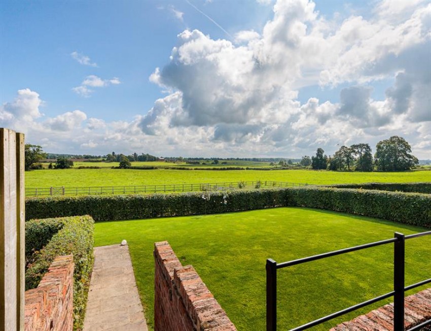 Images for Bulkeley Grange Barns, Bulkeley