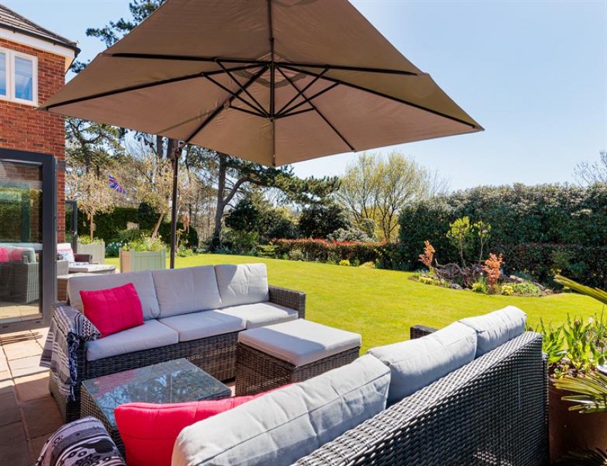 Images for Excellent views and impeccable contemporary accommodation in Mouldsworth village