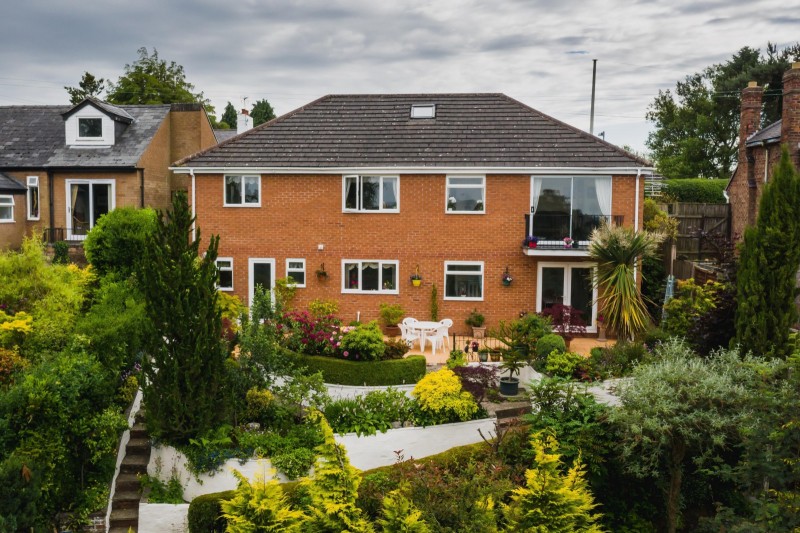 Fingerpost Lane, Norley