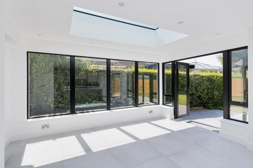 Images for Whitchurch Road, Bunbury Heath