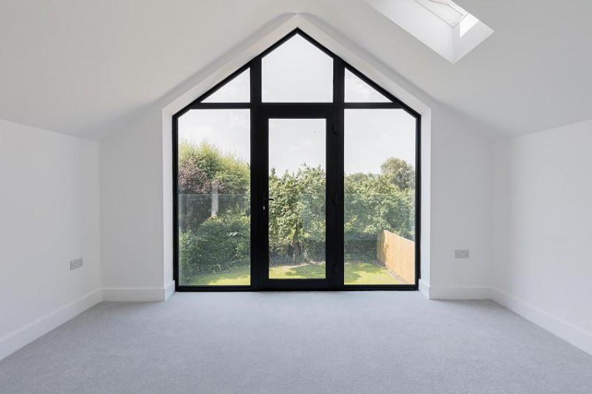 Images for Whitchurch Road, Bunbury Heath